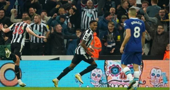  切尔西锋线集体迷失，水晶宫铁桶阵逼平豪门  