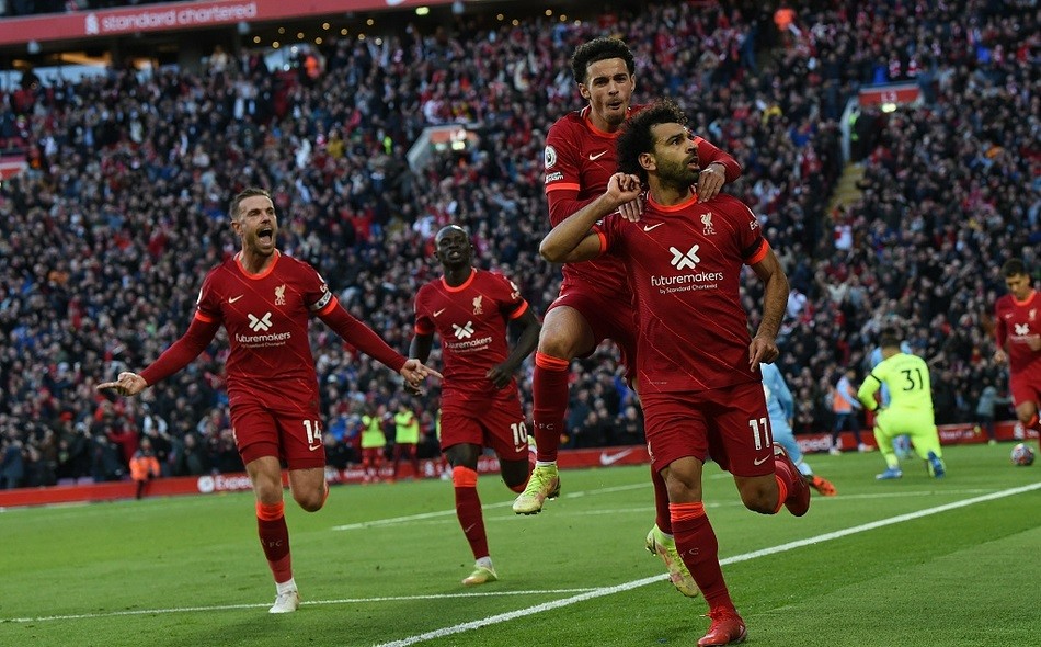  德布劳内伤退丁丁失点，曼城险平布莱顿丢榜首  