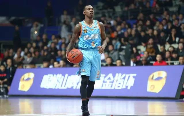  门兴格拉德巴赫火力全开，五球大胜重塑进攻体系